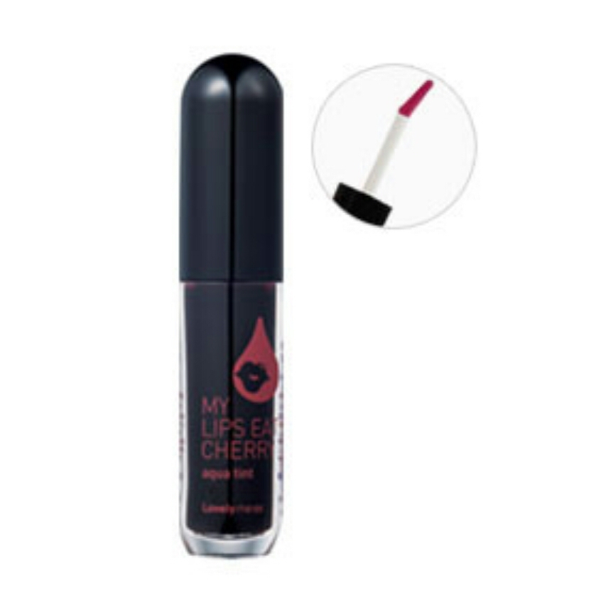 러블리아쿠아믹스(4400)
첫번째로 스스로 돈내고 샀던 틴트!2번째 틴트!
처음에 발를땐 발색도좋고 발림도 꾀 좋아요. 근데
갈수록 안이쁘고 발색도 별로라는ㅜㅜ 그리고 지속력이 너무 떨어져서 안타까웠던걸로 기억해요ㅜㅜ 제 평은 ⭐⭐⭐개!