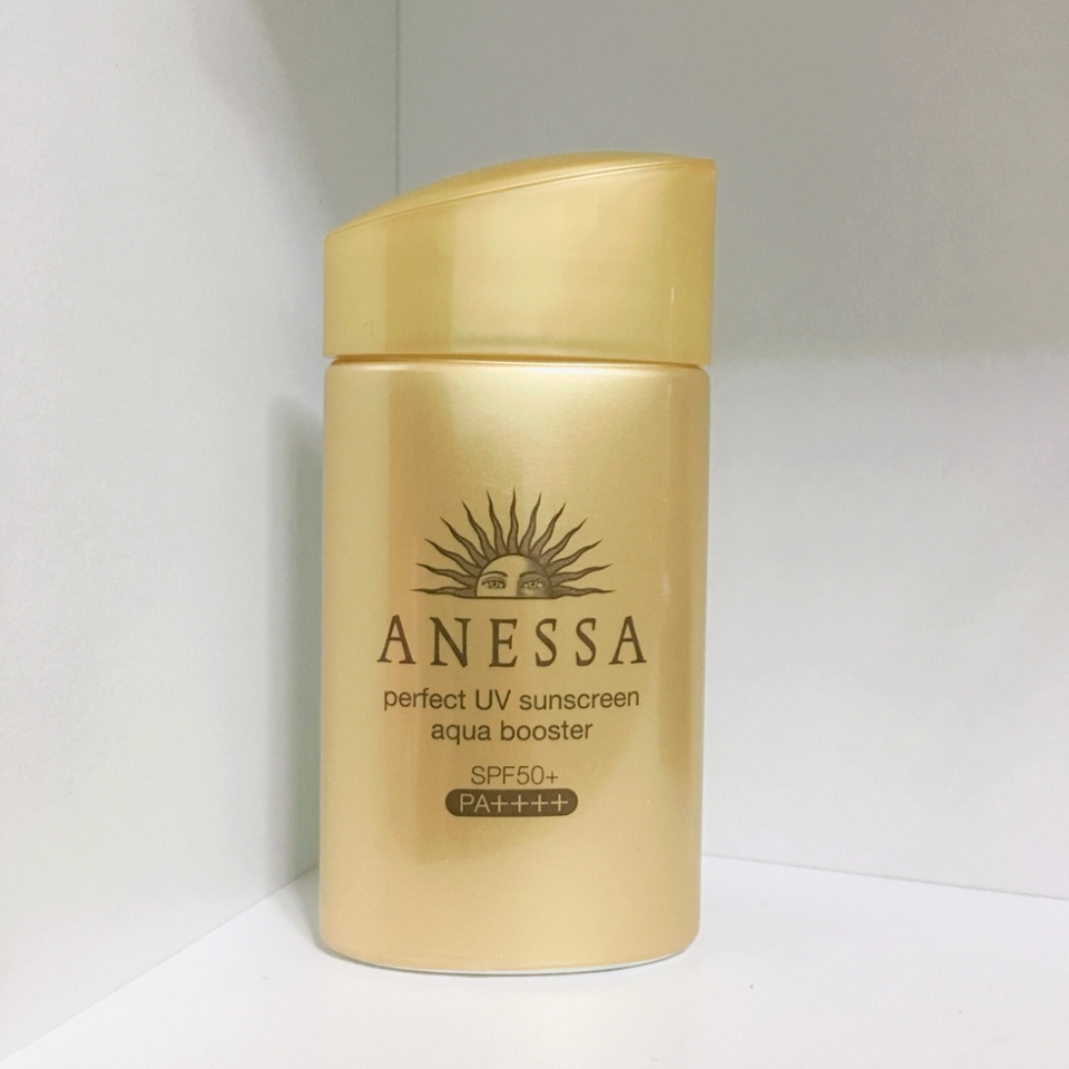 SPF 50+ PA++++
아넷사 선크림은 아쿠아부스터 기술이 탑재되어 강력한 이중 자외선 차단을 해준대요. 이 기술은 오직 아넷사에만 있는 기술로 워터프루프 기능보다 더욱 강력하게 피부에 자외선 차단막을 유지시켜준다고 합니다!