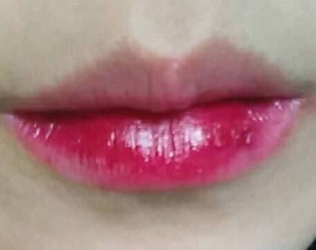 진짜 테스터 꼭해보세요 저이거 떨어지면 또살거임.. 디어달링ㅃㅇ~^^ 난 딜라이트랑 1일이다오늘부터.. ♥ 진짜 워더스럽게 이뻐요 완전핑크도아니고 완전레드도아닌! 딱체리삥꾸..  진짜 잘만드렀.. 언파여러분들도 딜라잍 체리삥꾸로 입술에 생기불어넣어용~