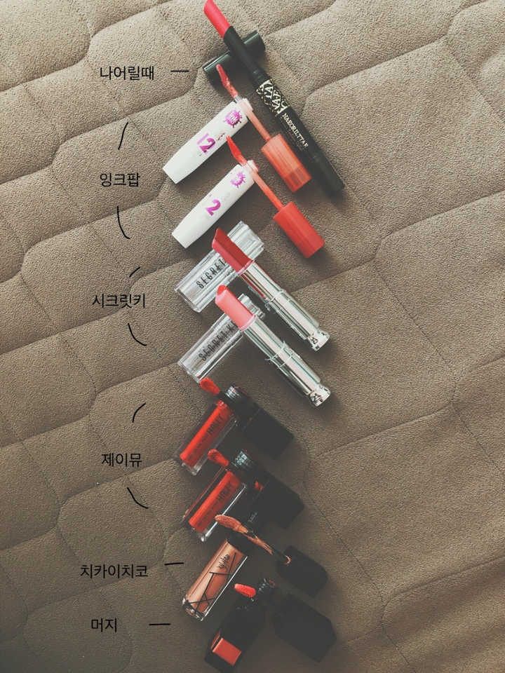 가격이 저렴하다고 디자인도 싼티다는건 아니에요
대부분 심플한 디자인으로 만들어졌어요