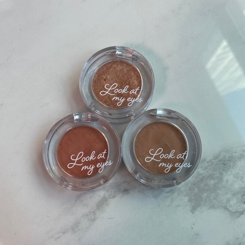 꿀조합1 

해변에선 코코넛+솔솔말린 솔방울+통기타여신 입니다! 웜톤분들께 추천해드려용 간단한 조합이지만 정말 예뻐요💞