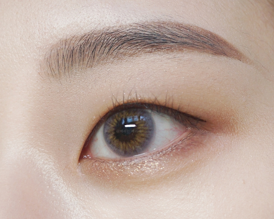 이런 식으로 길지 않게 그려주세요