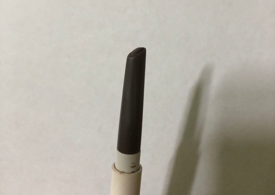 아이브로우를 다 써서 아무리 올려도 이만큼 밖에 안 나와요