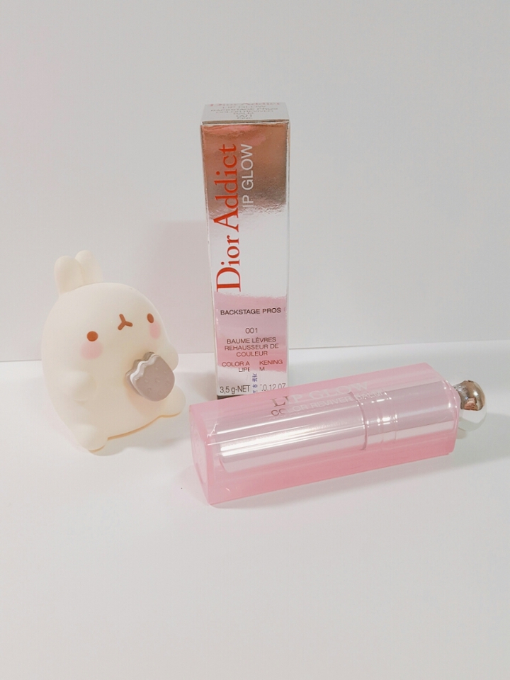 디올 어딕트 립 글로우
컬러 어웨이크닝 립밤 (001.핑크)
가격 : 약 4만원
구입처: 백화점