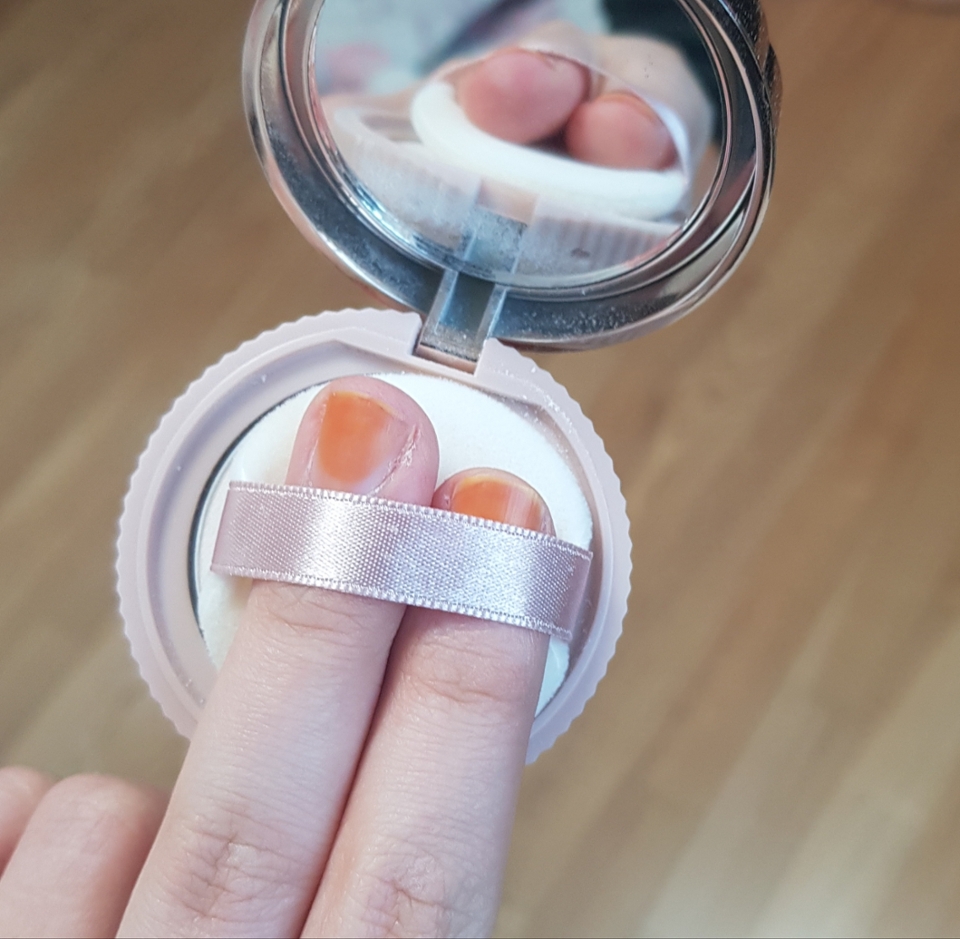 안에는 솜퍼프인데
요렇게 손긴락 2개 정도 들어가요 ㅎ