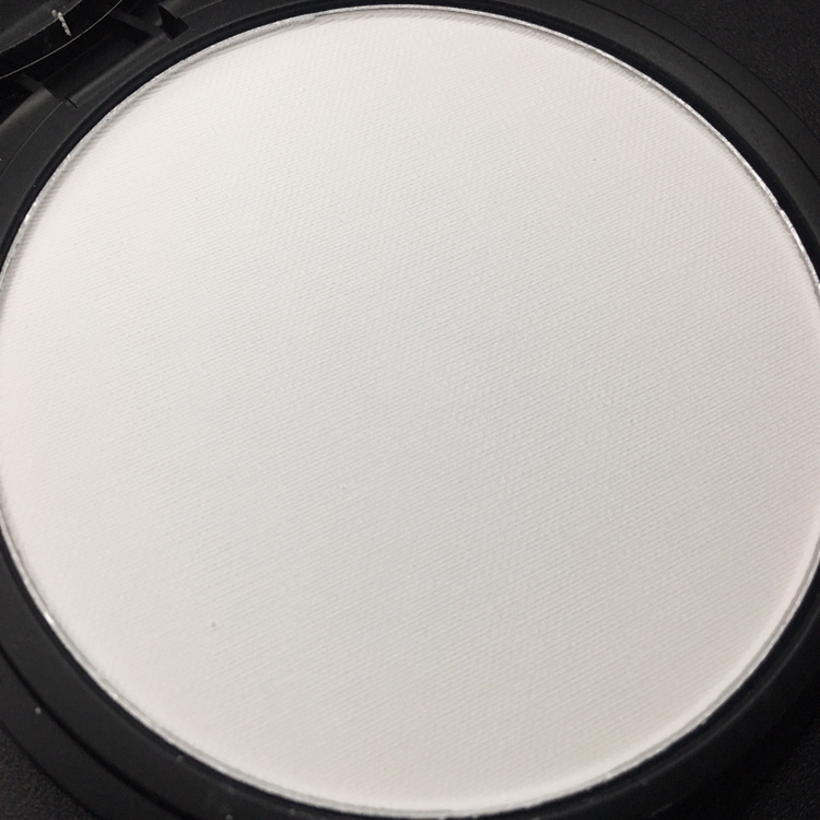 요 제품은 특이한게 문지르면 연필마냥 사각사각소리가나요!!



그래서 잉? 이게 모야 했는데

오일이 들어가지 않아서 요런 소리가 나도라구요ㅎㅎ