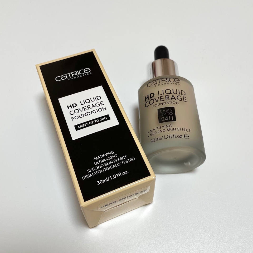캐트리스 HD 리퀴드 커버리지 파운데이션 [010 라이트 베이지] 파워리뷰 by MUZI - 언니의파우치