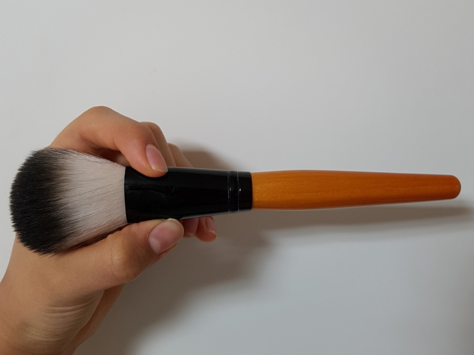 다이소 파우더 브러쉬 3,000원