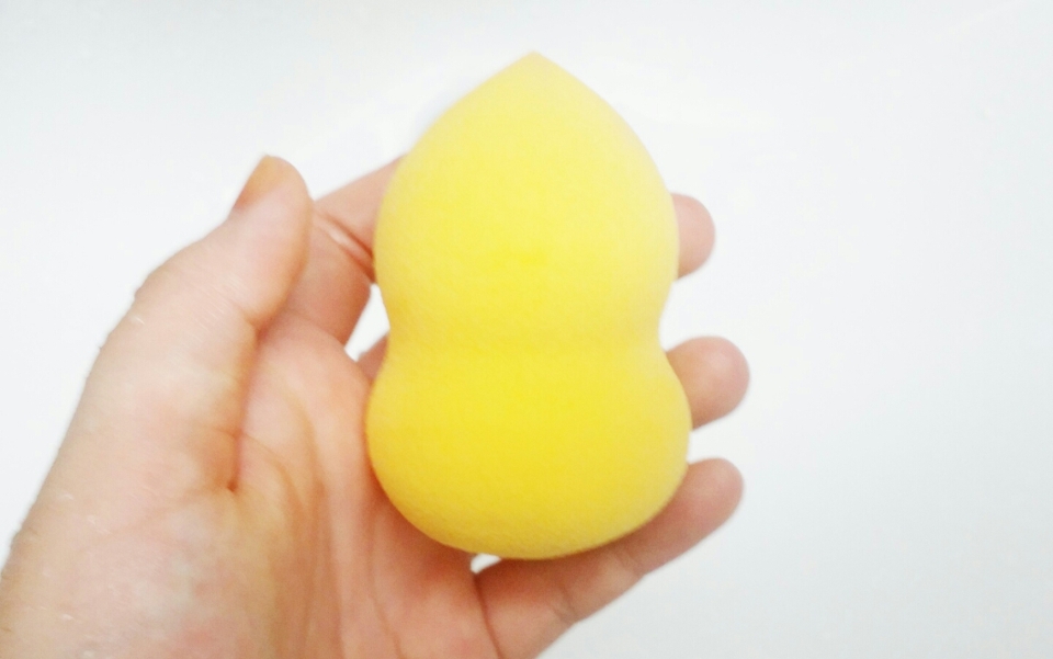 그럼 이렇게 깨끗한 새거같은 퍼프로 돌아왔네요!!