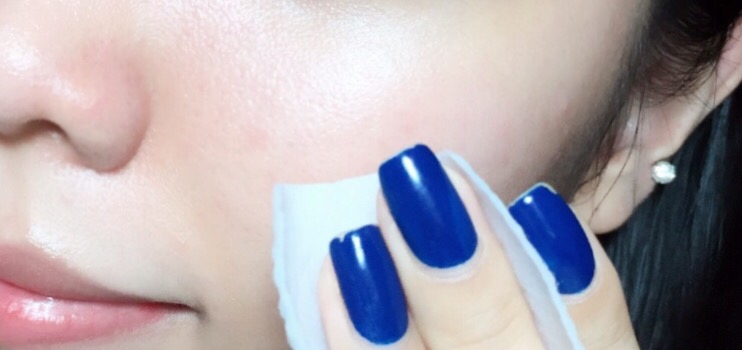 저는 처음엔 저녁에만 1회 사용하다가 이틀째부터는
아침저녁으로 2회, 주말에는 노메이크업상태에서 3회
사용해줬어요!

노메이크업상태로 주말에 집순이놀이 하다보면 오히려
화장한 날보다 트러블이 더 자주 나곤 하잖아요! 세안하자니 너무 건조하고 따갑고..