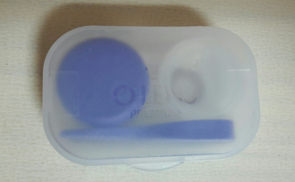 오렌즈 리뉴얼된 케이스에요🙈 개인적으로 이게 더 예뿐것같아요