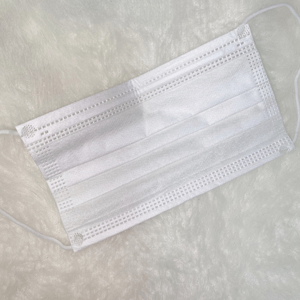 👆🏻놀랍게도 쿠션바르고 30분 넘게 계속 쓰고있고 
세게 꾹꾹 누른 마스크👆🏻