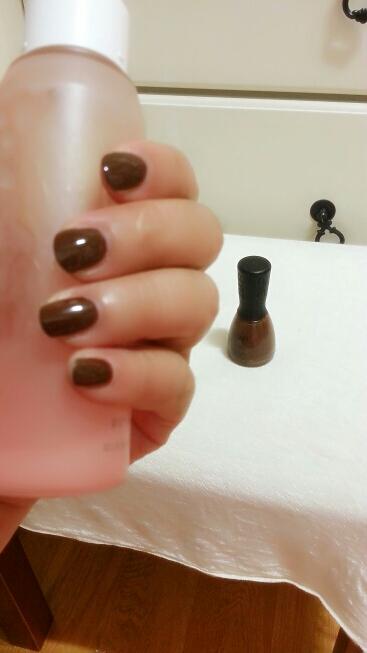 두콧에서 세콧 얹어주어
빈 곳 없게 채워봤어요.
고혹, 그윽해보여요? 라고 지인한테 물어봤더니, 누텔라 생각난다고;;
누텔라 인정합니다 크흑 ㅠ


