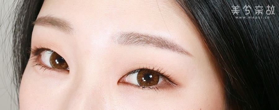 동그란 눈매를 만들고 싶으시다면 동공 부분 음영을 두껍게 !!
