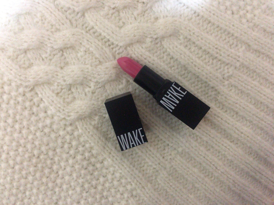 필터: 아이폰 흐림 
이 필터가 가장 실제 본 느낌하고 비슷한거같애여
약간 톤 다운된듯한 차갑지 않은 핑크컬러입니당